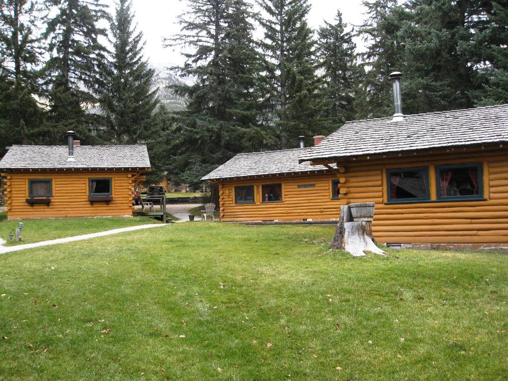 Hôtel Park Gate Chalets à Canmore Chambre photo